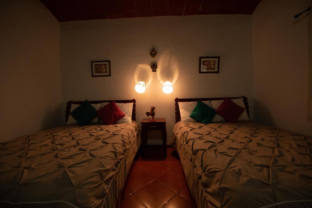 Las Mariposas Hotel & Studios Oaxaca Bagian luar foto