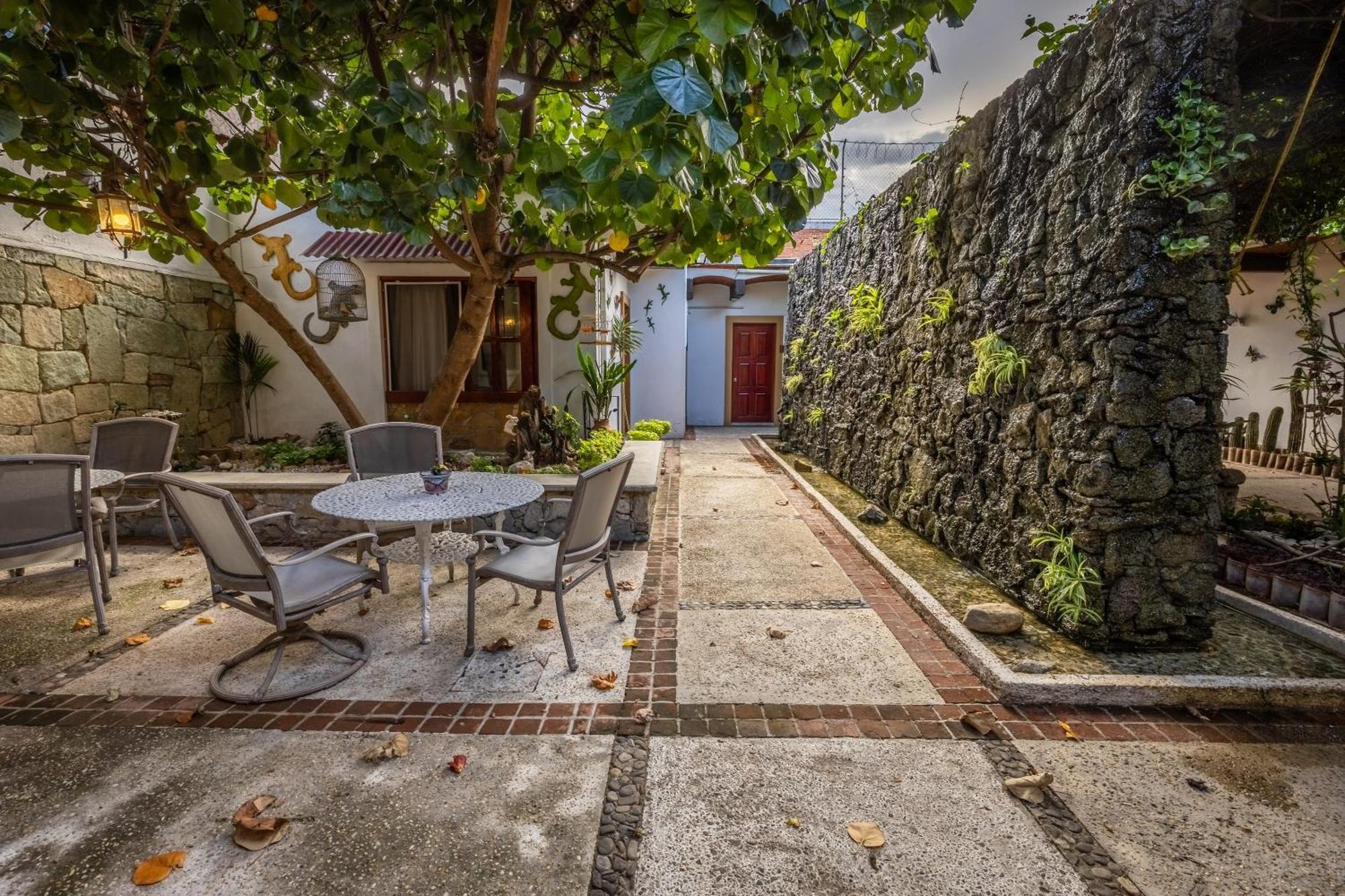 Las Mariposas Hotel & Studios Oaxaca Bagian luar foto