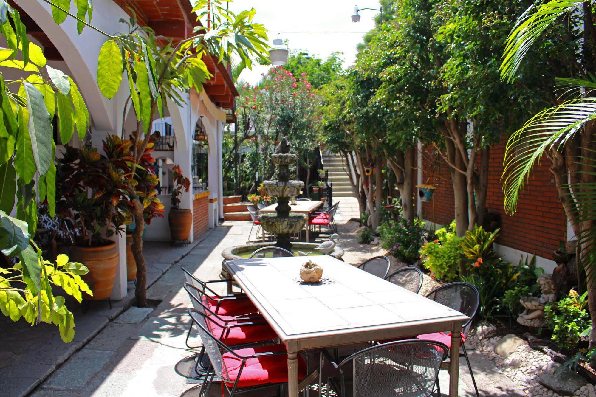 Las Mariposas Hotel & Studios Oaxaca Bagian luar foto