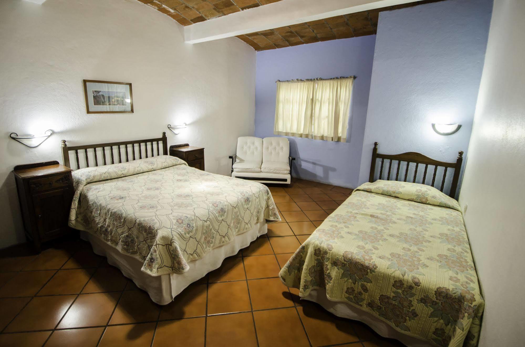 Las Mariposas Hotel & Studios Oaxaca Bagian luar foto