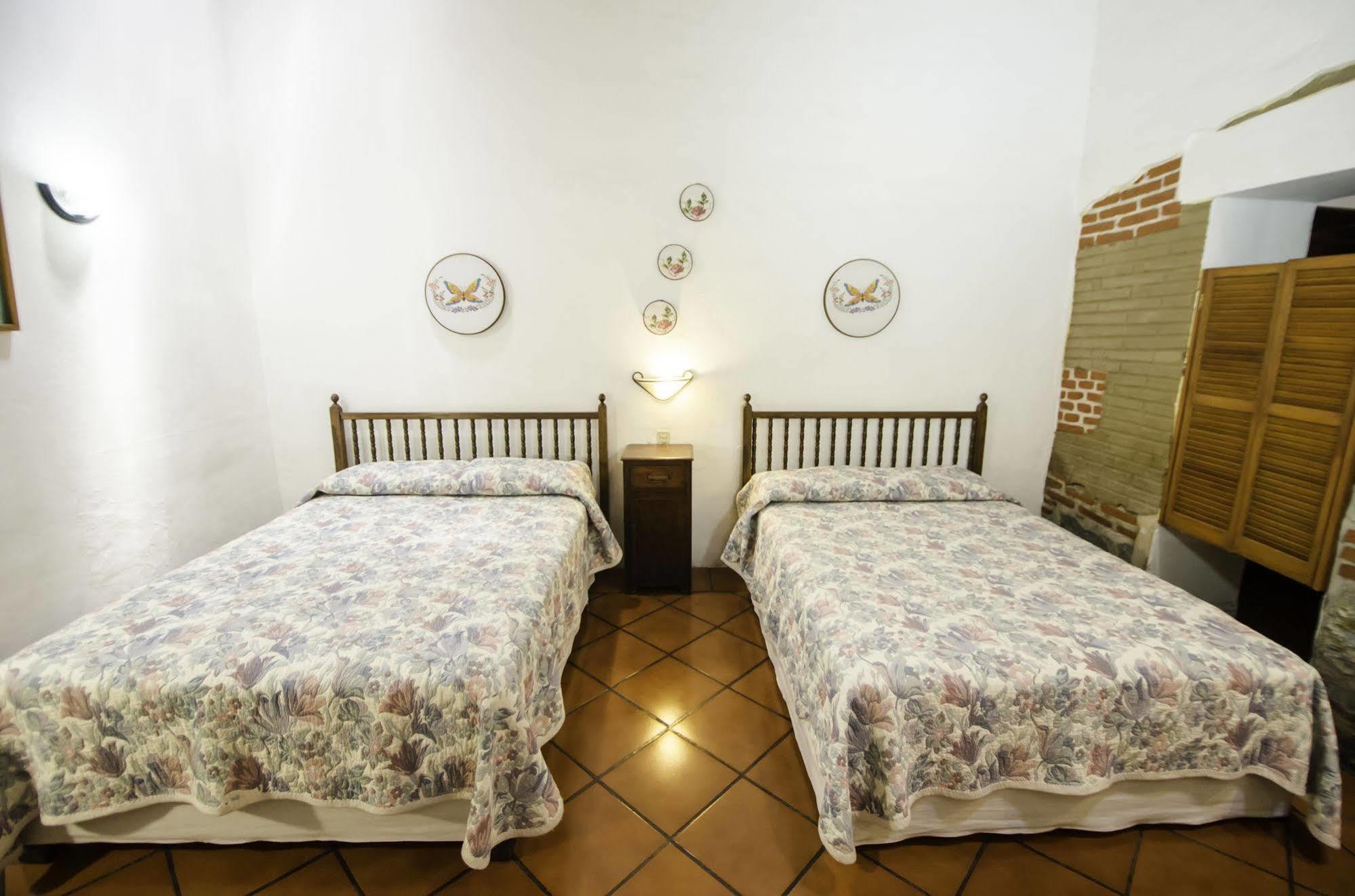 Las Mariposas Hotel & Studios Oaxaca Bagian luar foto
